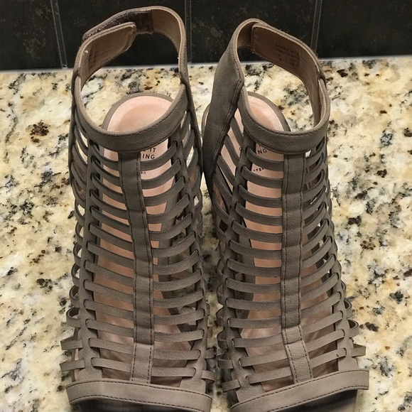 Shoes - Picture 2 of 2